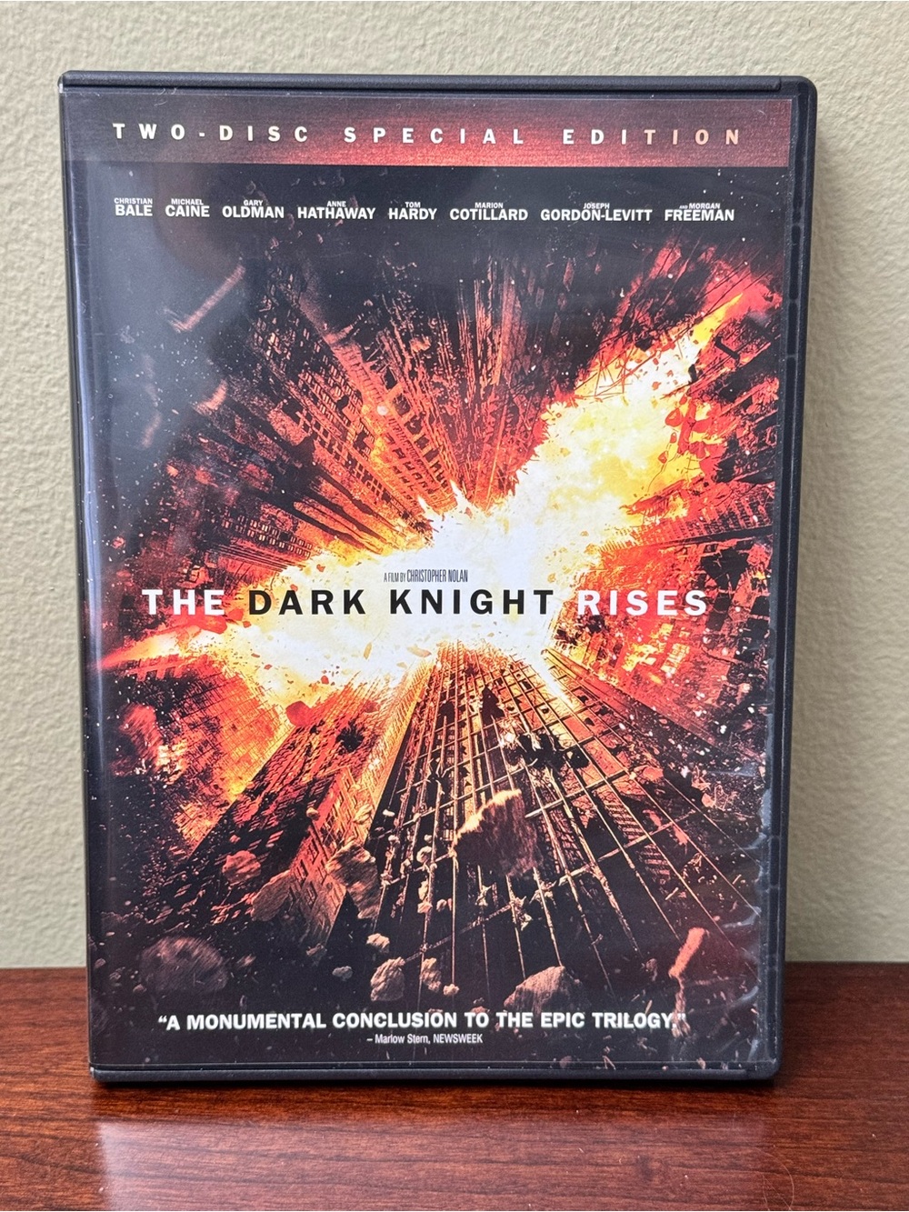 The Dark Knight Rises DVD Two-Disc Special Edition (2012)